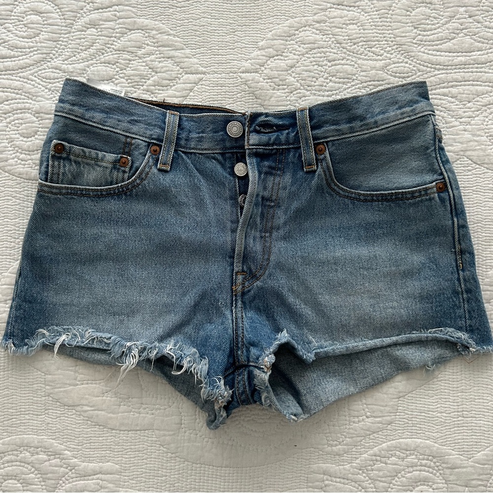 LEVI’S | Jean shorts